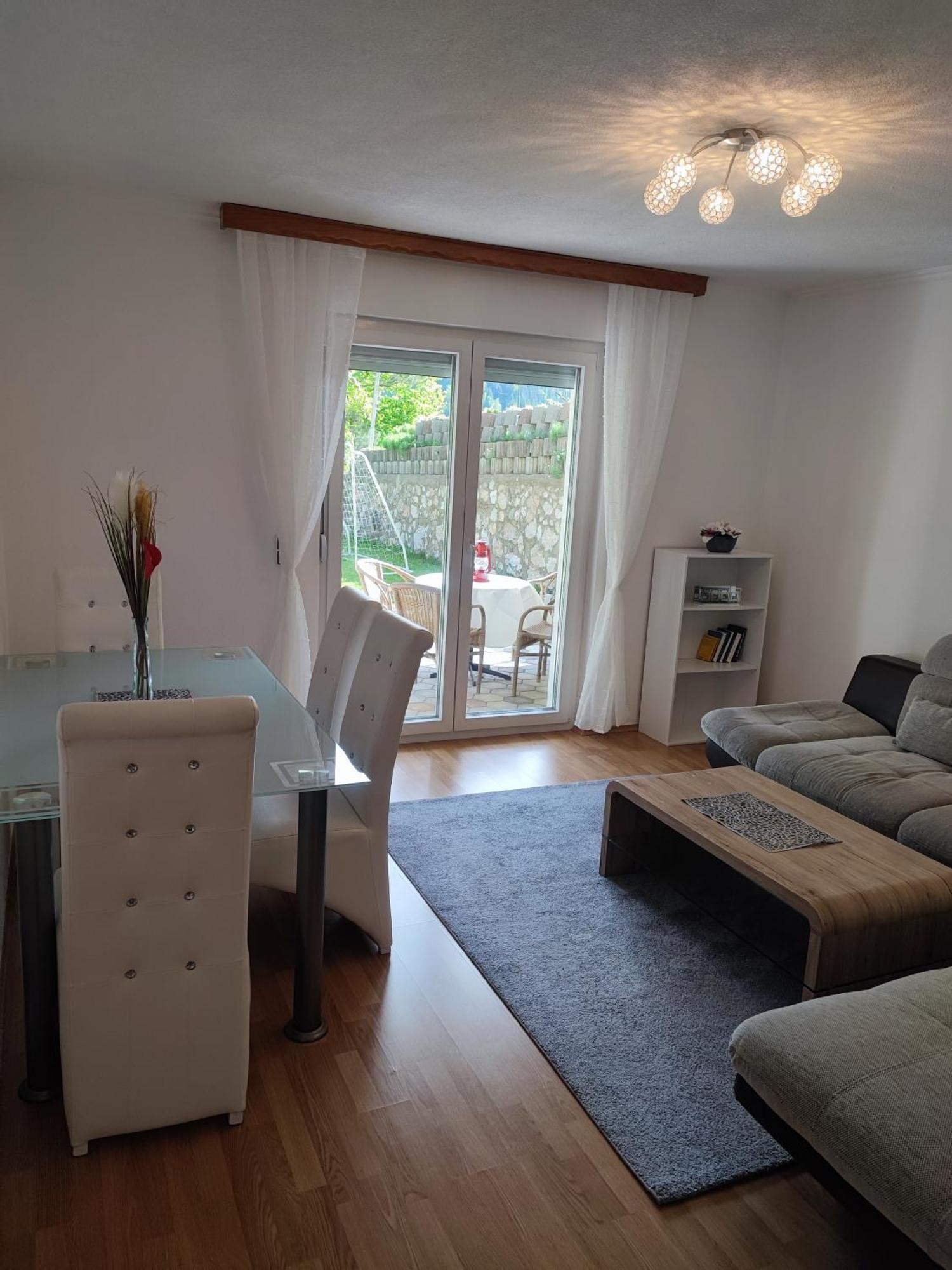 Ella Ferienwohnung อาร์โนลด์ชไตน์ ภายนอก รูปภาพ
